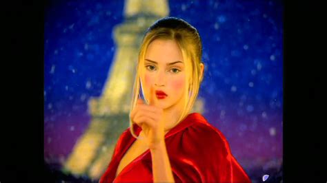 pub chanel n 5 chaperon rouge|1998 .